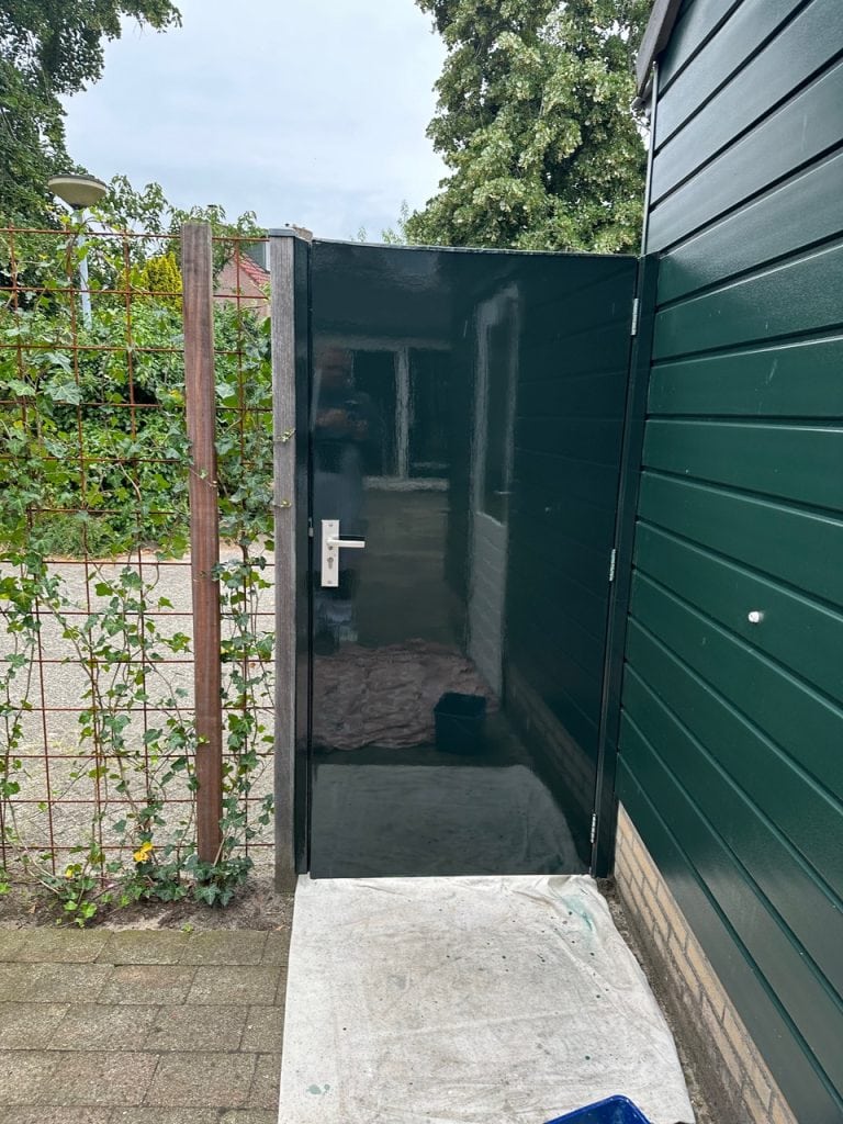 Schilderwerk spiegeldeur en kozijnen Huizen