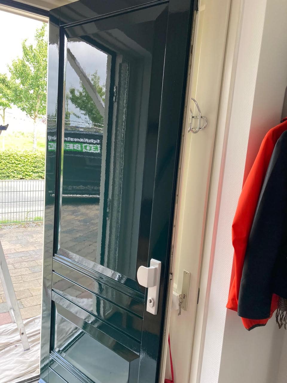 Doorrenovatie en schilderwerk bij Schildersbedrijf Edberg in Lelystad.